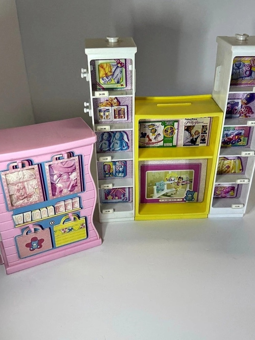 Barbie Happy Family shopping baby store misc pieces.